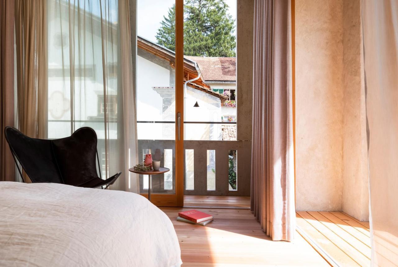 Casa Caminada Hotel Furstenaubruck Bagian luar foto
